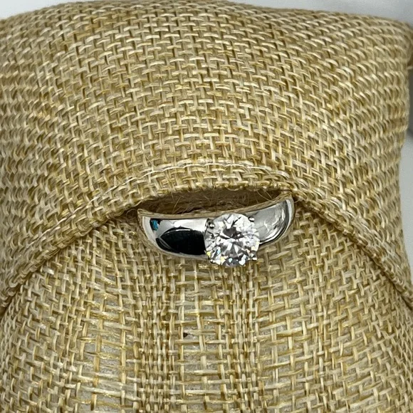 💎 Vintage 925 Sterling Silver Solitaire CZ Ring Size 7 - Picture 9 of 17